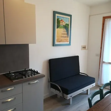 Piazzetta 8 *